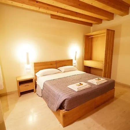 Easy Way & Guest house Soave (Verona)