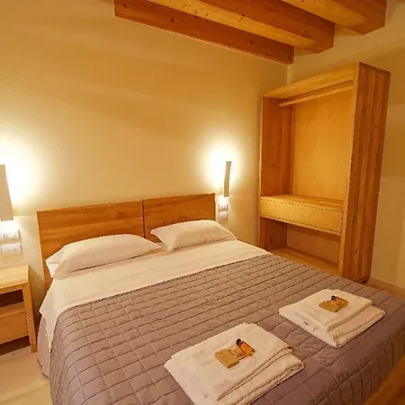Easy Way & Guest house