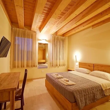 Guest house Easy Way & Soave (Verona)
